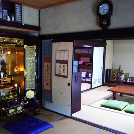 ゲストハウス「古民家の宿梨本軒」 Takayama (Nagano) Екстериор снимка
